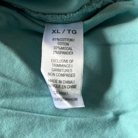 Health Pro Scrub Top - Picture 5 of 5